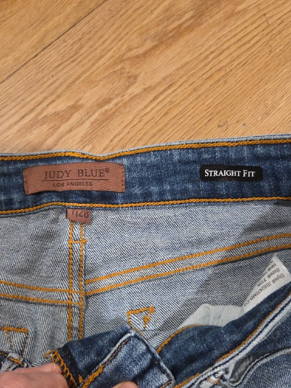 Judy Blue Light Wash Straight-Leg Jeans with Distressed Hem - Picture 2 of 7